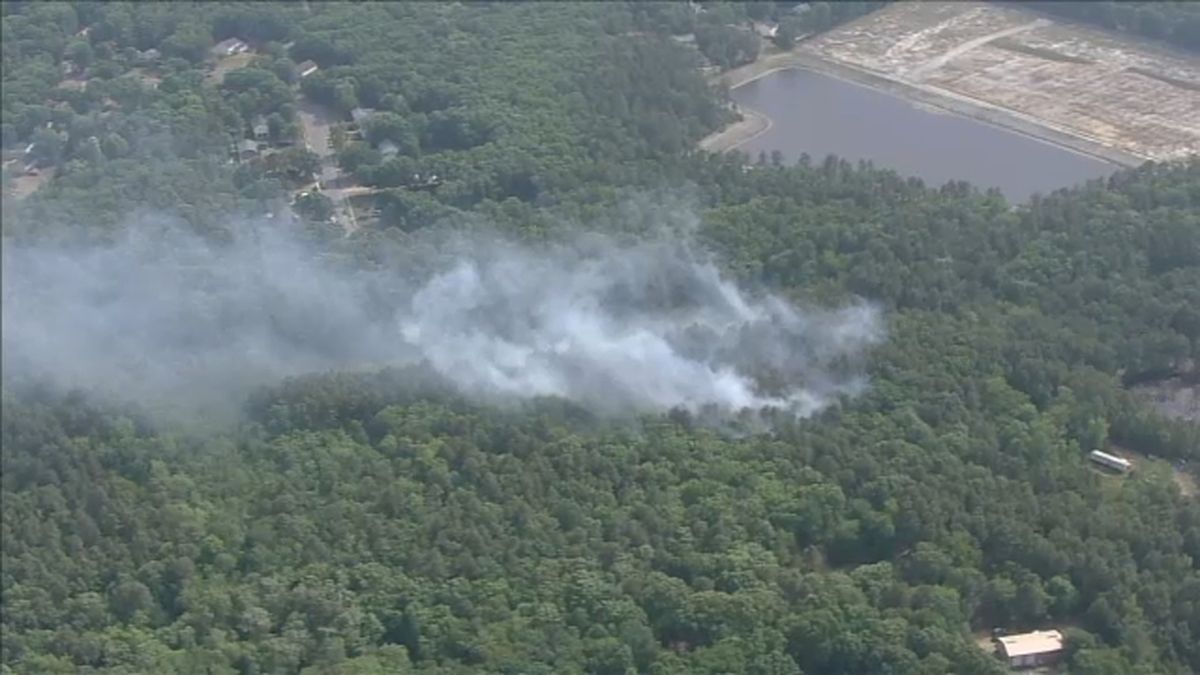 Crews working to contain Ocean County, NJ wildfire; 30 structures threatened