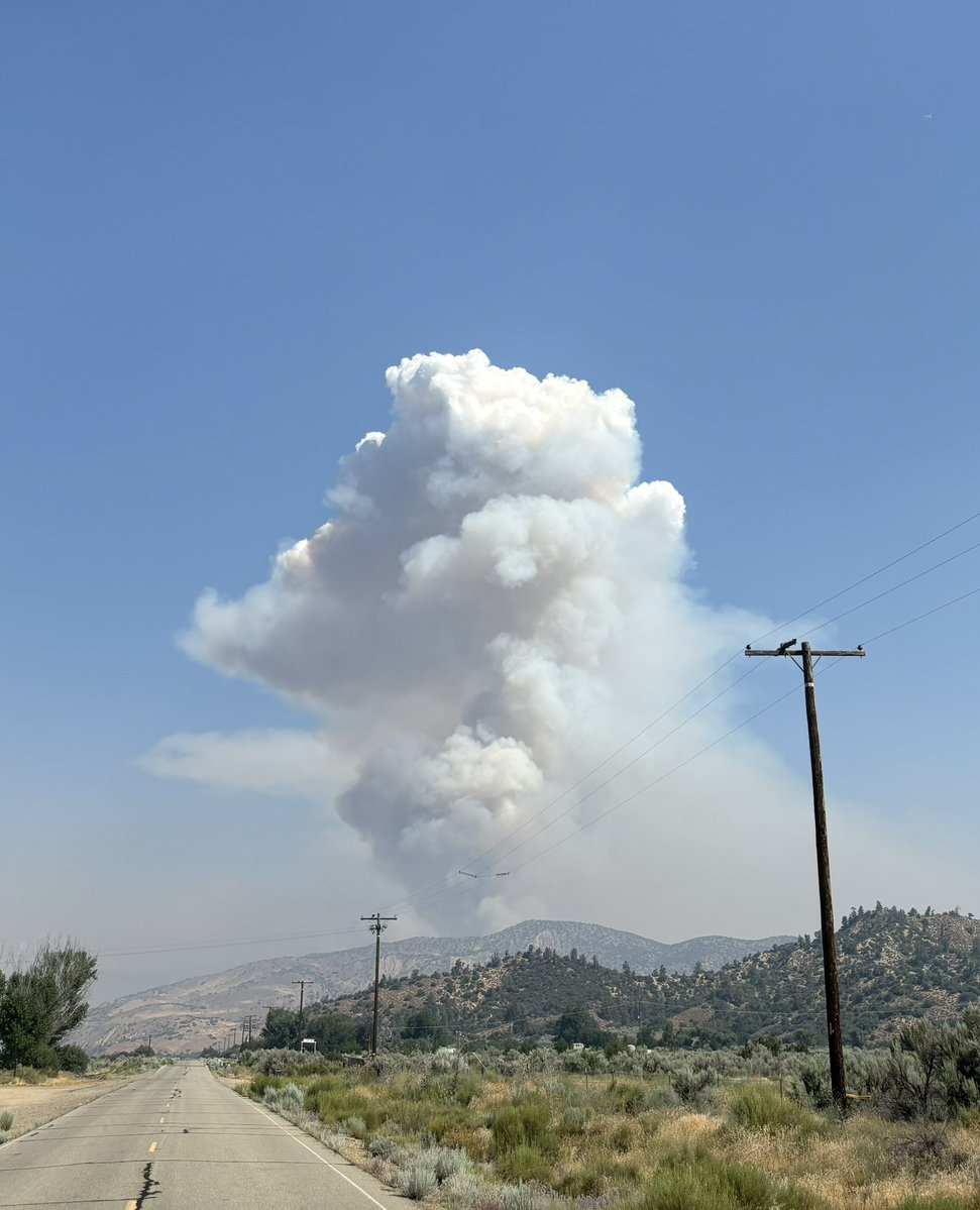 Apachefire; The fire is estimated at 800 acres and 0% containment. Fire location is in Apache Canyon east of Hwy 33 and approximately 30 miles NE of Ojai. 5 residences in Apache Canyon are threatened.