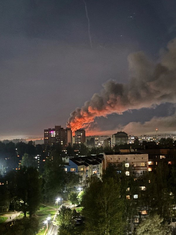 Warehouse, presumably with tires and fuels and lubricants, is on fire in Yaroslavl