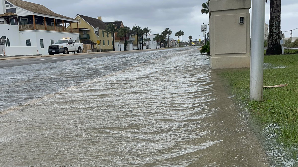 ST. AUGUSTINE : Tidal flooding has shut down the Bridge of Lions. High-tide is starting to recede, but the waves are still crashing onto the Bayfront