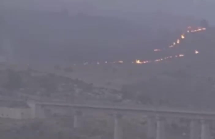 Fires raging out of control on the outskirts of Jerusalem