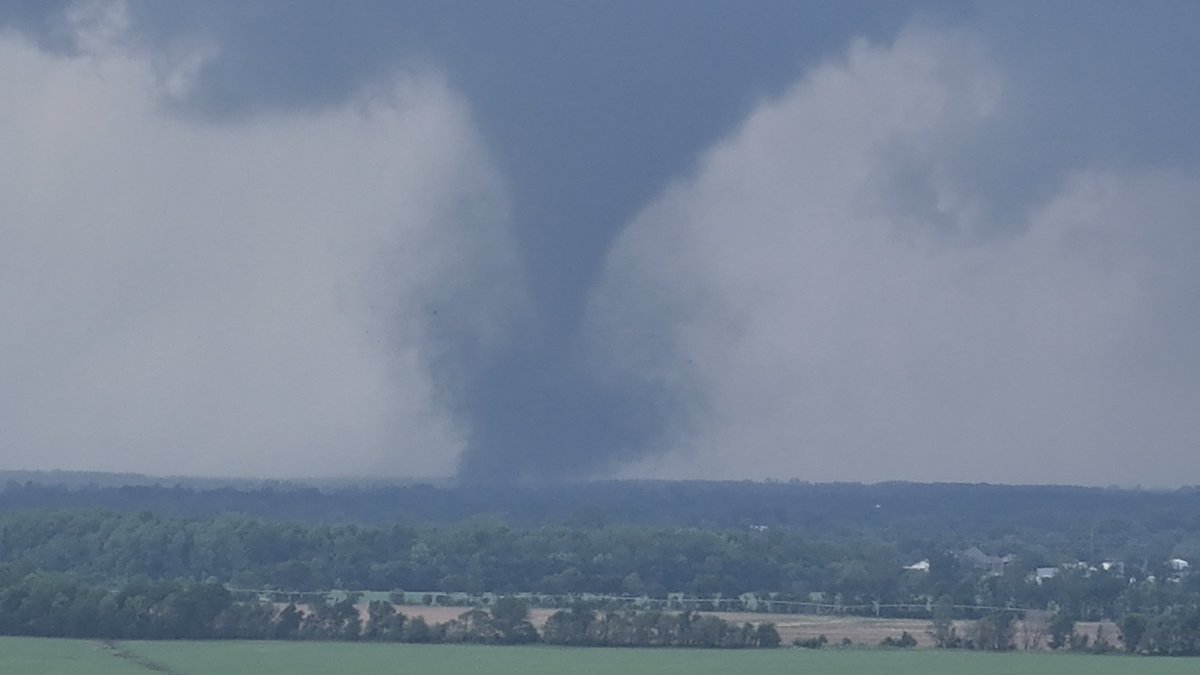 Another big Missouri tornado today about 20 miles south of Cape Girardeau