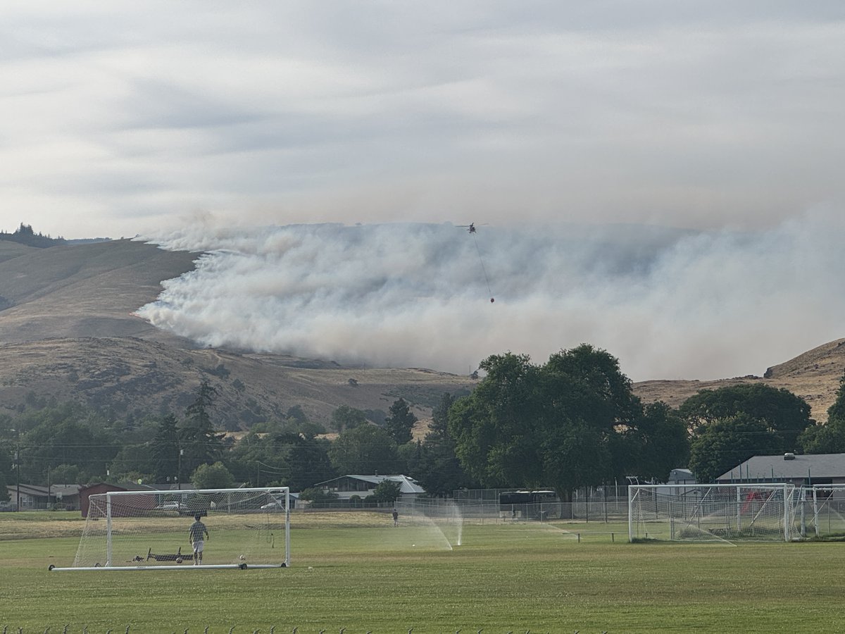 Evacuation from Rowena Ferry Rd. east to River Rd. Seven Mile Hill Rd to Mountain View Dr., south to Chenowith Creek Rd and Browns Creek Rd., east to W 7th St. LEVEL 2 BE SET Evacuation Snipes, west to Chenoweth