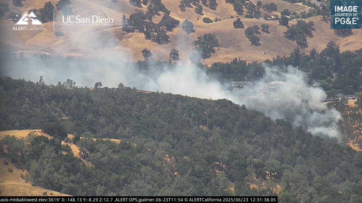 Two New Brush Fires, Both Contra Costa County.RodeoFire 1st Image, 2 acres, Air Attack 110, Air Tanker 122, 210, Copters 612 is enroute. AlamedaFire 2nd Image, 5 acres, Air Attack 651, Air Tankers 85, 86, Copters 605 is overhead