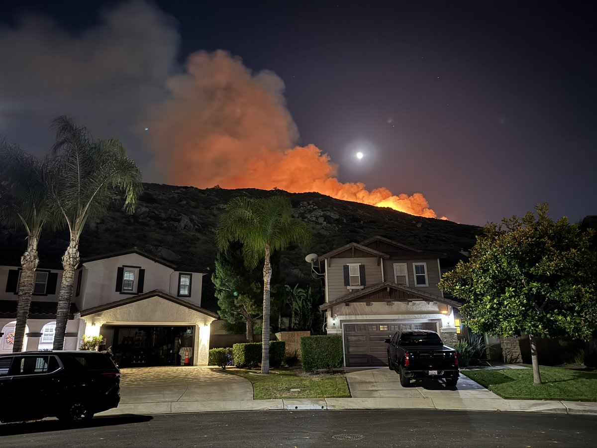 water drops happening now plus fire activity has slowed way down. pyritefirePyrite Fire on the fontana side. The fire is backing down slowly towards homes off Citrus and willow,  its moving in an eastern direction along the ridge
