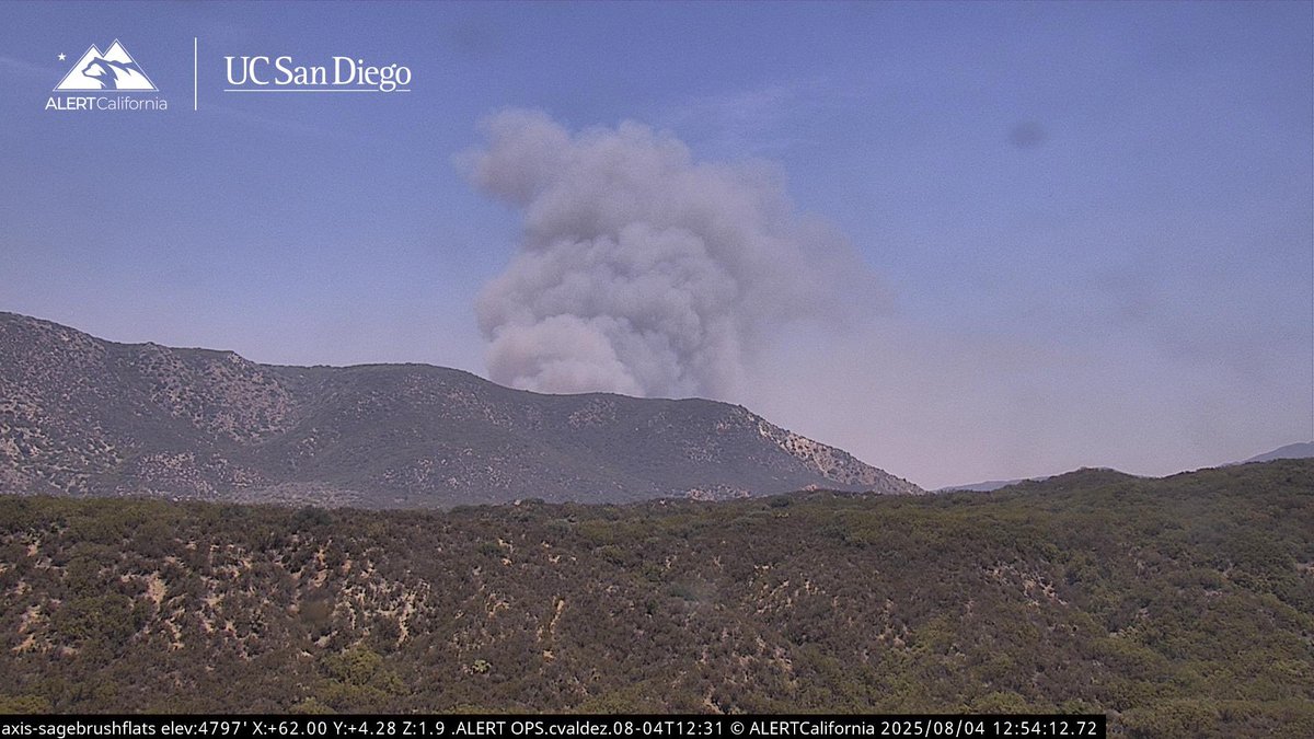 RosaFire AA reporting 30 acres, structure threat currently on the left flank shoulder. Hwy. 74 x/Santa Rosa Rd. MountainCenter Ribbonwood Lots of homes scattered in the area