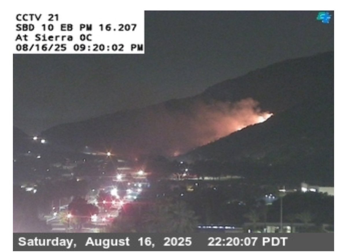 Fontana / California The SierraFire is 2-5 acres with a moderate rate of spread.