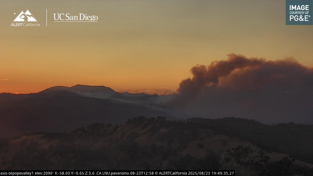 OES Intel 12 mapped the PickettFire at 6,531 acres, 10:39PM.Cal Fire Intel 461 mapped the PickettFire at 5,862 acres