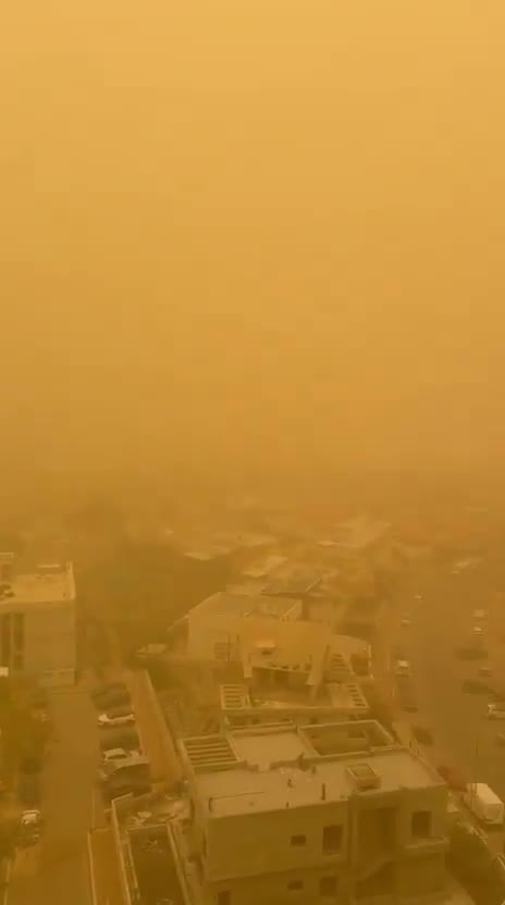 Stormy weather in the south: Sandstorms in the Negev, the sky turned orange in Ashdod