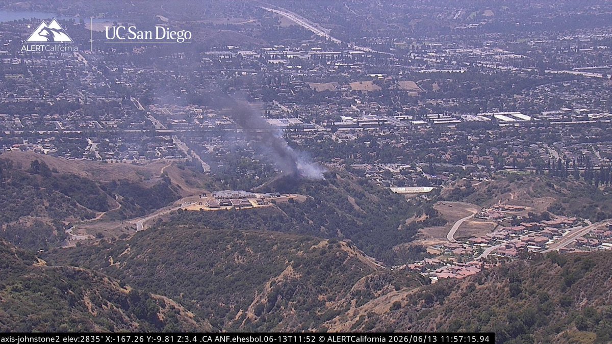 EllieFire Ground Resources are still trying to make Fire, the Fire is 1 acre and creeping right now, Copter 11 & 21 are making drops. Copter 532 and Helitanker 55 is enroute. New Brush Fire Cataract Road/Foothill Blvd, Glendora, Los Angeles County. Ground Resources are making Access. LACoFD Copter 11, 21, Helitanker 55 will be enroute