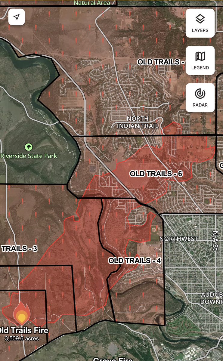 Spokane / Washington The OldTrailsFire is now 3500 acres and continuing to push east into the city. Thousands of homes are threatened. New fire map from @watchdutyapp Homes on fire in Spokane, others already burnt to the ground