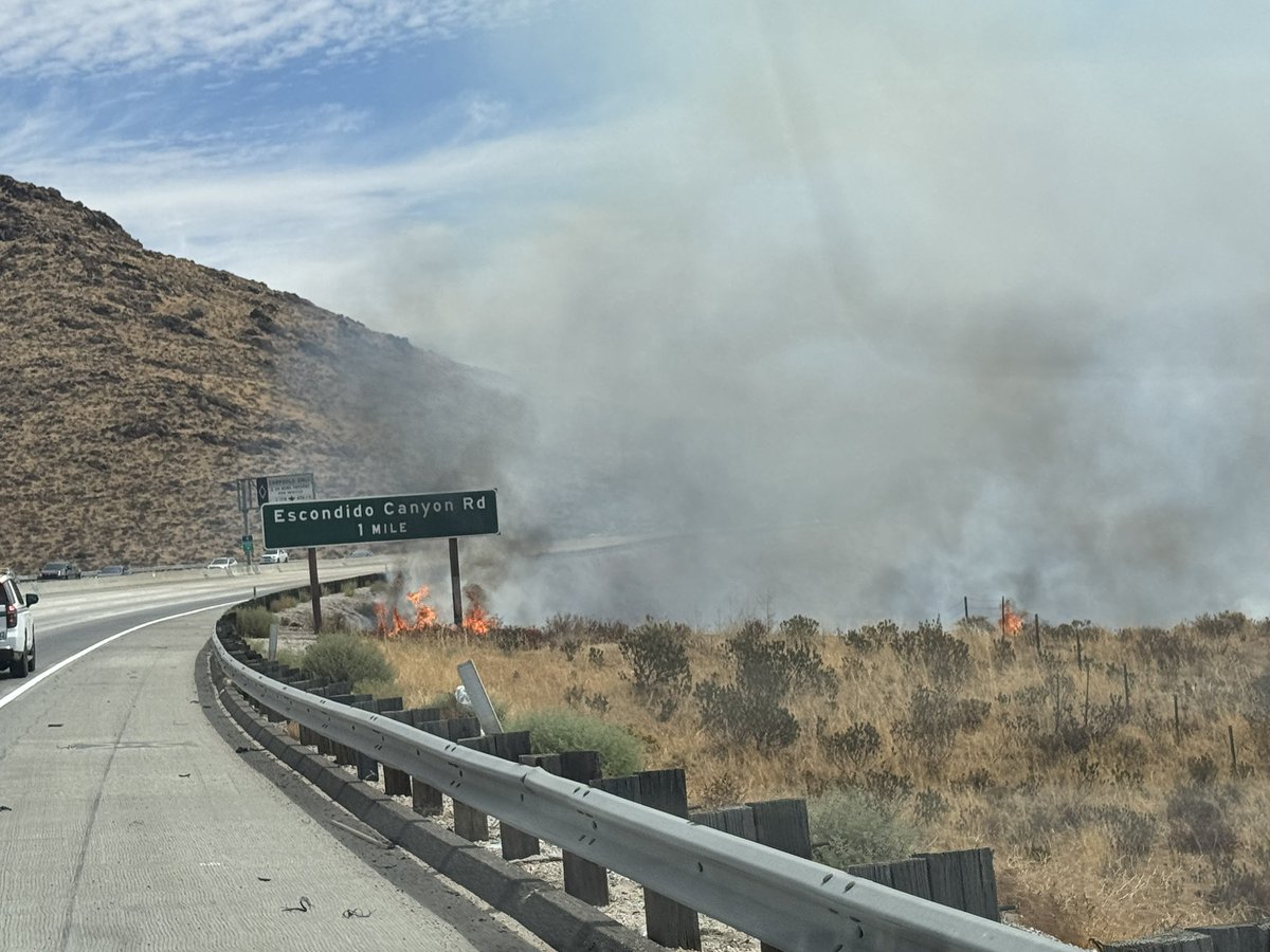 Multiple brush fires SR14 Firefighters are battling three brush fires along northbound SR14 from Crown Valley to 1 mile south of Escondido Cyn